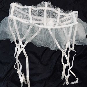 Lace Mesh Garter Set